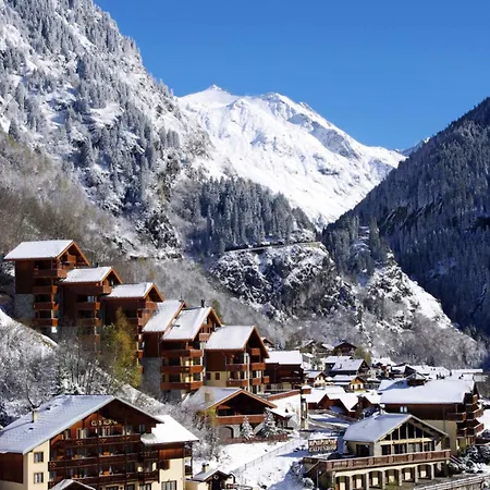 La Tour Du Merle - 3 Pieces Pour 4 Personnes Mae-9194